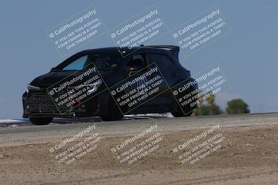 media/Oct-04-2025-OnGrid (Sat) [[44bd565ffa]]/Green Group/Grapevine/